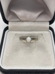 9ct gold opal ring